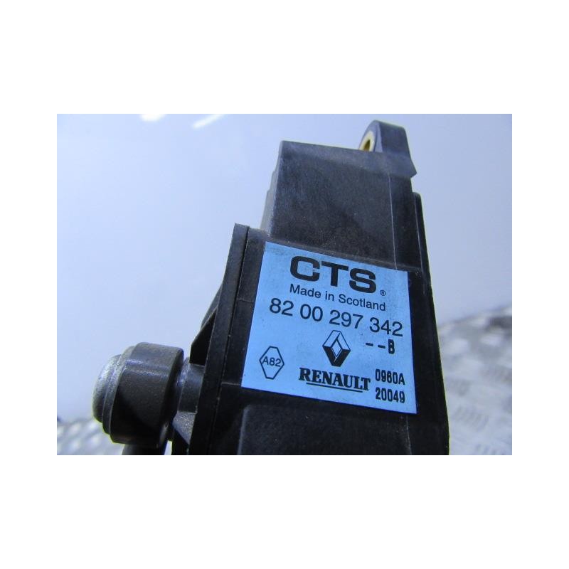 Recambio de potenciómetro aceleración : renault clio : 1.1 g (100,61cv) [2010] para renault clio 1.1 g referencia OEM IAM 820029