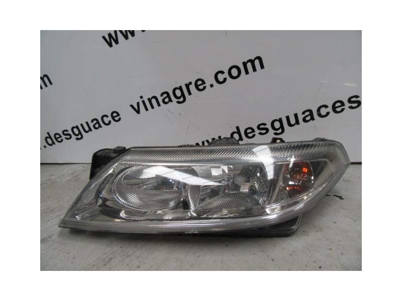 Recambio de faro izquierdo para renault laguna ii grandtour (kg0/1_) 1.9 dci (kg0g) referencia OEM IAM   