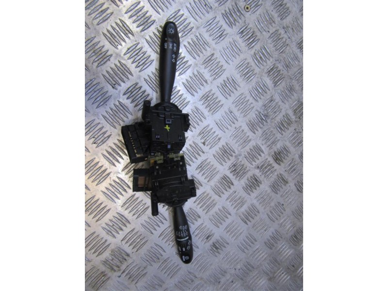 Recambio de mando luces y limpias : hyundai getz : 1.5 crdi (88,37cv) 5p [2008] para hyundai getz 1.5 crdi referencia OEM IAM LO