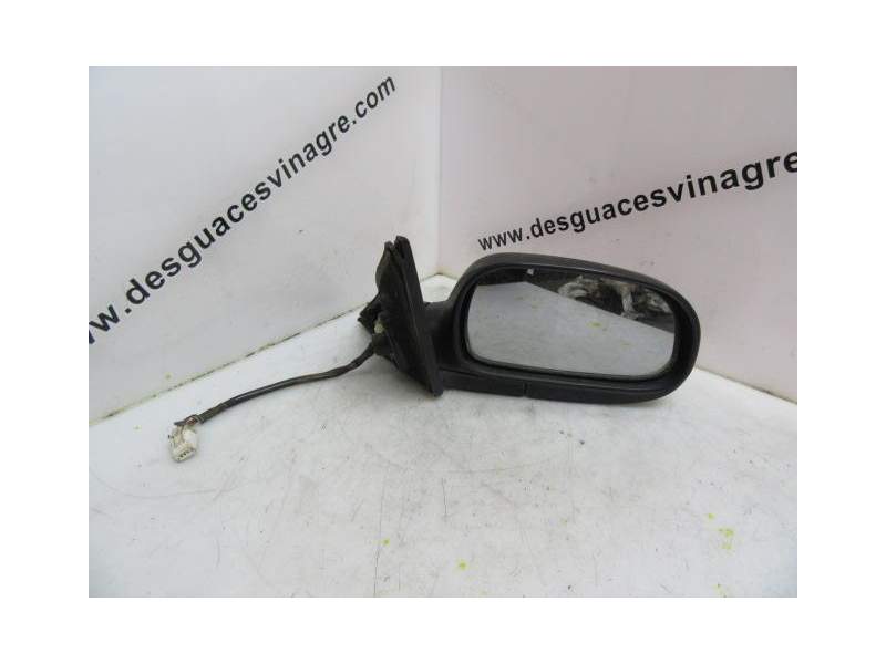 Recambio de retrovisor derecho para toyota carina 2.0 g referencia OEM IAM NEGRO ELECTRICO  
