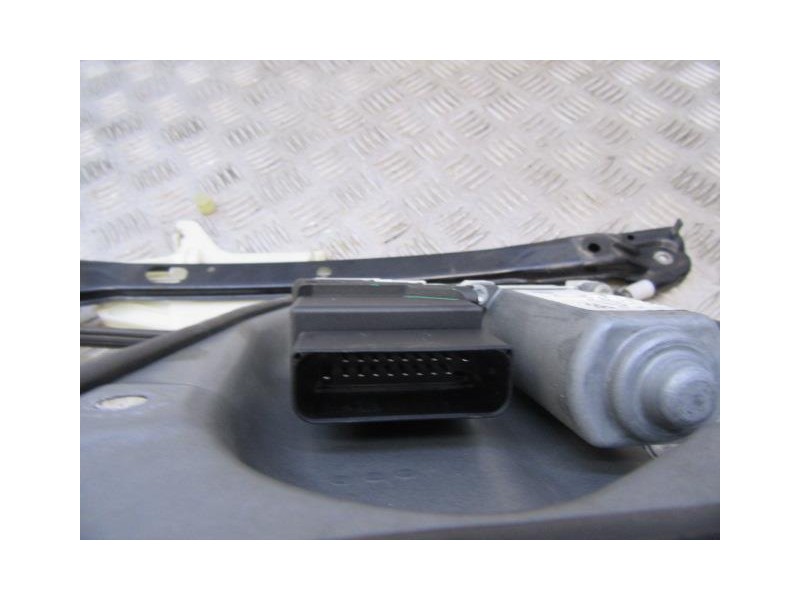 Recambio de elevalunas elec. tra. dch. : volkswagen golf : 2.0 tdi (140,04cv) [2007] para volkswagen golf 2.0 tdi referencia OEM