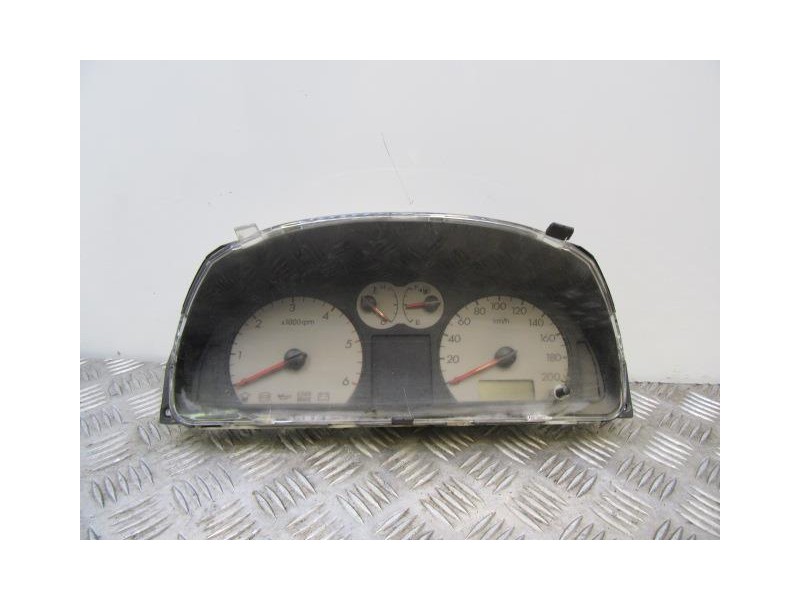 Recambio de cuadro instrumentos : hyundai terracan : 2.9 crd (163,15cv) [2005] para hyundai terracan 2.9 crd referencia OEM IAM 