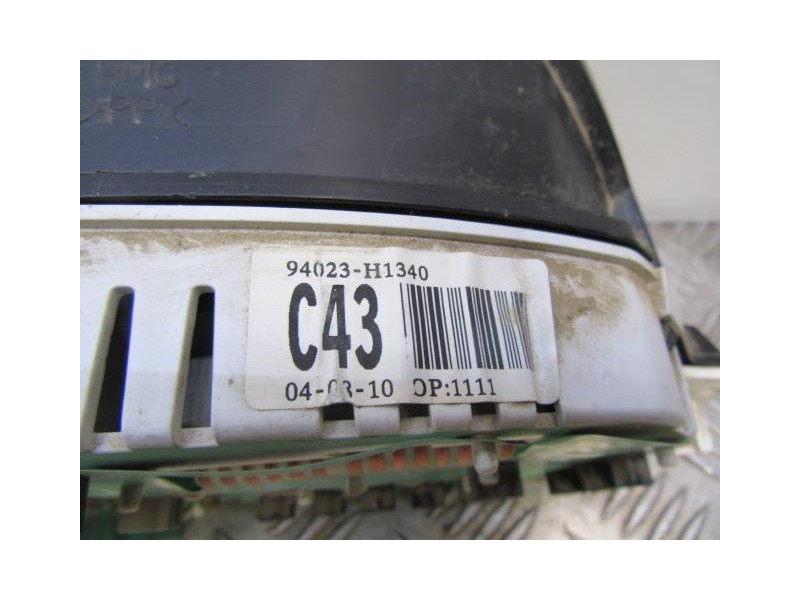 Recambio de cuadro instrumentos : hyundai terracan : 2.9 crd (163,15cv) [2005] para hyundai terracan 2.9 crd referencia OEM IAM 