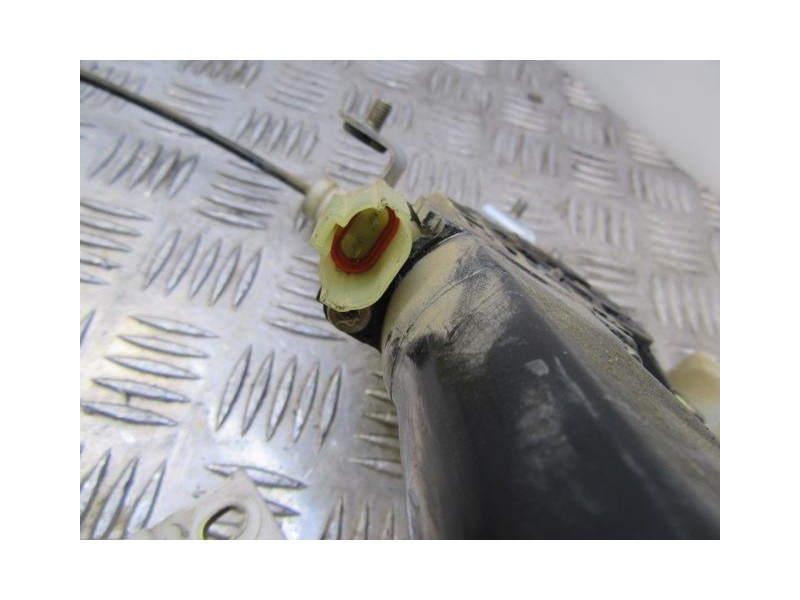 Recambio de elevalunas elec. tra. dch. : hyundai terracan : 2.9 crd (163,15cv) [2005] para hyundai terracan 2.9 crd referencia O