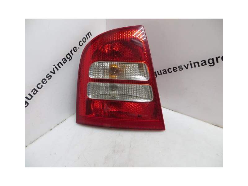 Recambio de piloto trasero izquierdo para skoda octavia 1.9 tdi -alh referencia OEM IAM ROJO Y BLANCO  