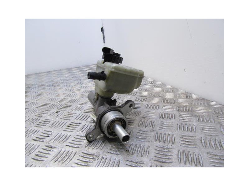 Recambio de bomba de freno : volkswagen golf : 2.0 tdi (140,04cv) [2007] para volkswagen golf 2.0 tdi referencia OEM IAM   