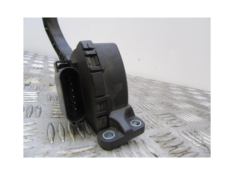Recambio de potenciómetro aceleración : mazda 3 : 1.6 td (108,77cv) [2006] para mazda 3 1.6 td referencia OEM IAM 6PV008641-01  