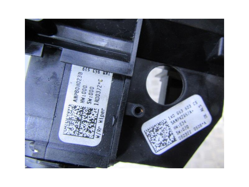 Recambio de mando luces y limpias : volkswagen golf : 2.0 tdi (140,04cv) [2007] para volkswagen golf 2.0 tdi referencia OEM IAM 