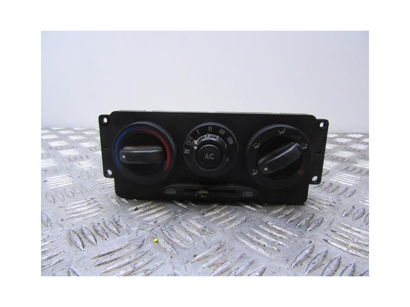 Recambio de mandos calefaccion : kia rio : 1.5 g (98,03cv) [2002] para kia rio 1.5 g referencia OEM IAM   
