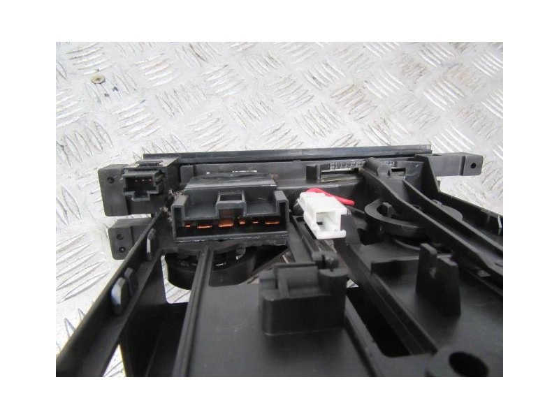 Recambio de mandos calefaccion : ford maverick : 2.7 td (99,93cv) [1994] para ford maverick 2.7 td referencia OEM IAM   