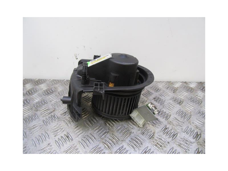 Recambio de motor calefaccion : volkswagen polo : 1.6 g (74,78cv) [1999] para volkswagen polo 1.6 g referencia OEM IAM 632950T6N