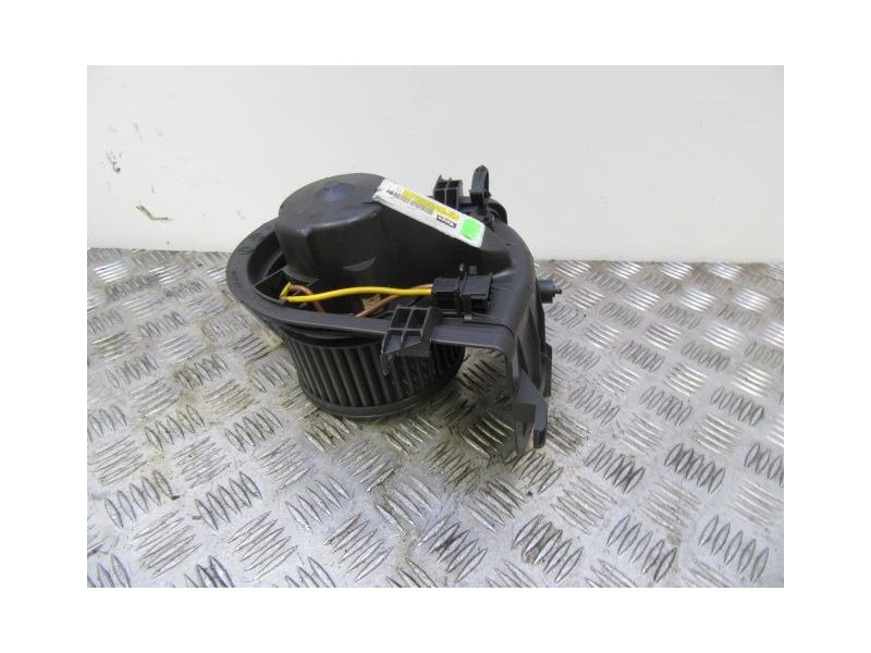 Recambio de motor calefaccion : volkswagen polo : 1.6 g (74,78cv) [1999] para volkswagen polo 1.6 g referencia OEM IAM 632950T6N