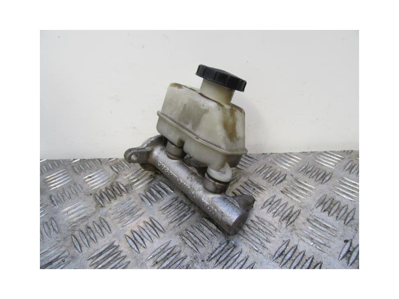 Recambio de bomba de freno : hyundai accent : 1.3 g (84,30cv) [1999] para hyundai accent 1.3 g referencia OEM IAM   