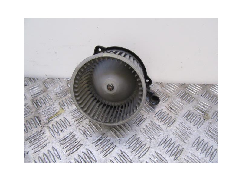 Recambio de motor calefaccion : hyundai atos : 1.0 g -4hc (54,38cv) [1999] para hyundai atos 1.0 g -4hc referencia OEM IAM HYOSE