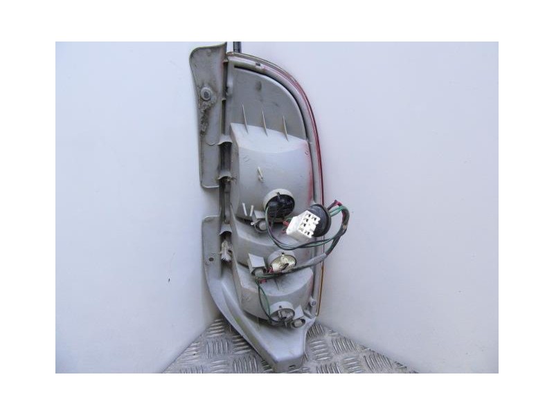 Recambio de piloto trasero dch. : hyundai atos : 1.0 g (54,38cv) [2000] para hyundai atos 1.0 g referencia OEM IAM   