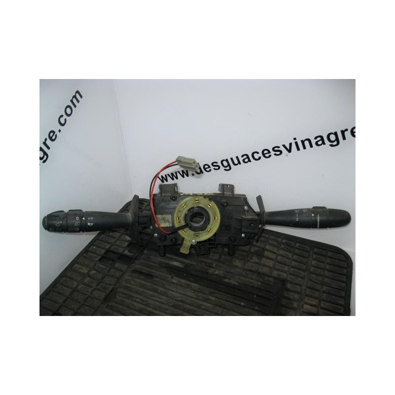 Recambio de mando luces y limpias : renault megane : 1.9 td -f9q (97,92cv) 5p [1997] para renault megane 1.9 td -f9q referencia 