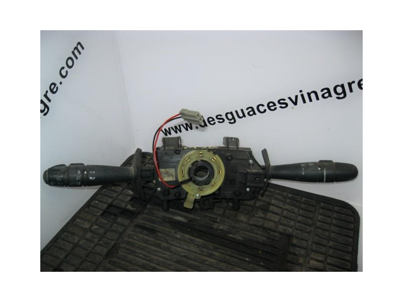 Recambio de mando luces y limpias : renault megane : 1.9 td -f9q (97,92cv) 5p [1997] para renault megane 1.9 td -f9q referencia 