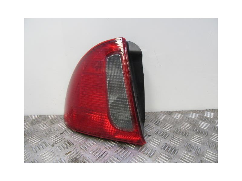 Recambio de piloto trasero izq. : rover 420 : 2.0 d (104,69cv) [1996] para rover  420 2.0 d referencia OEM IAM   