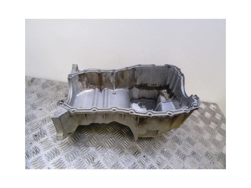 Recambio de carter aceite : dacia logan : 1.6 g (87,01cv) [2007] para dacia logan 1.6 g referencia OEM IAM   