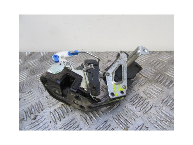 Recambio de cerradura pta. tras. izq. : hyundai accent : 1.5 td 3 cilindros (81,98cv) [2003] para hyundai accent 1.5 td 3 cilind