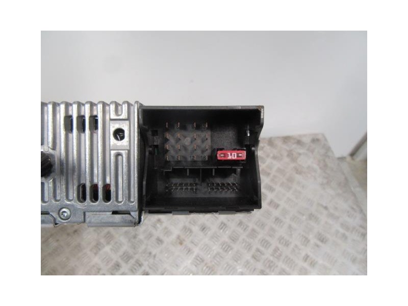 Recambio de equipo musica radio cd : bmw x3 : 2.0 td (177cv) 6v [2009] para bmw x3 2.0 td 6v referencia OEM IAM VD101691083724  