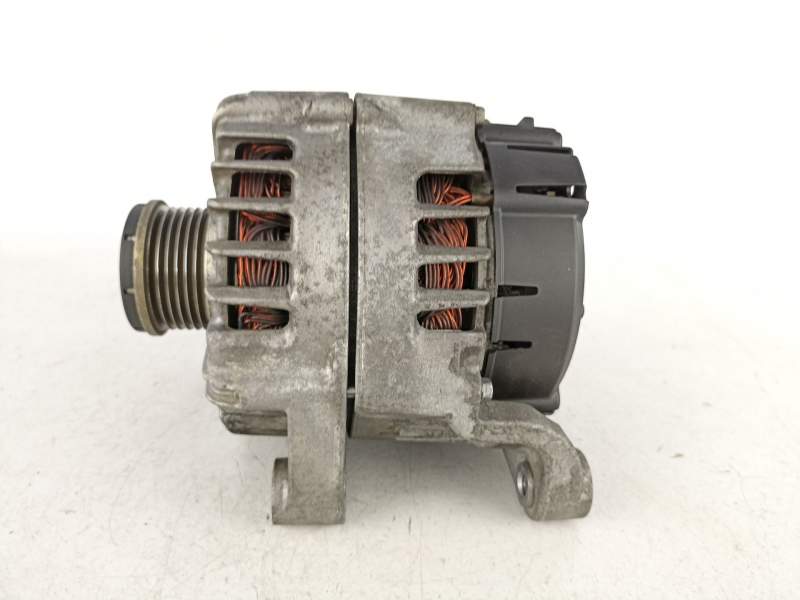 Recambio de alternador para bmw 320 f31 xdrive ranchera referencia OEM IAM 8578608 2622129A 113002008