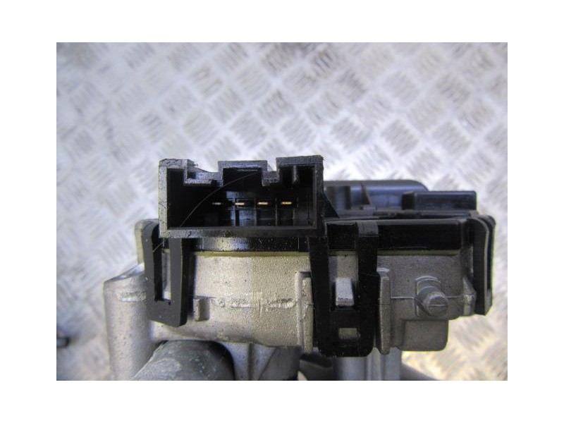 Recambio de motor limpia delantero : bmw 320 : 2.0 tdi (150cv) 3p [2002] para bmw  320 2.0 tdi referencia OEM IAM   