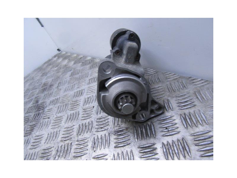 Recambio de motor arranque : seat toledo : 1.6 g (100,61cv) 4p [1999] para seat toledo 1.6 g referencia OEM IAM 020911028FBOSCH 