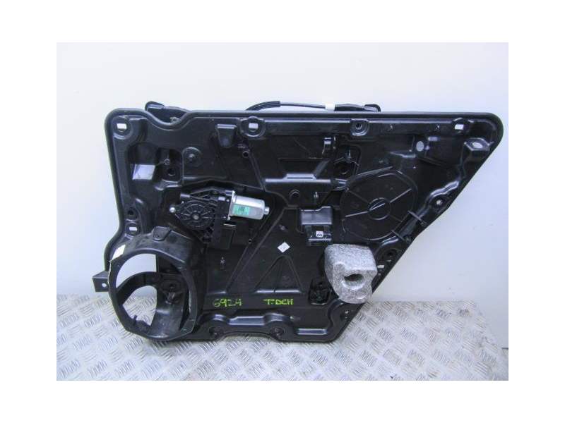 Recambio de elevalunas trasero derecho para fiat freemont 2.0 jtd referencia OEM IAM ELECTRICO  