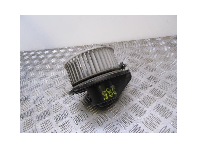 Recambio de motor calefaccion : opel monterey : 3.0 td (159,07cv) [1999] para opel monterey 3.0 td referencia OEM IAM   