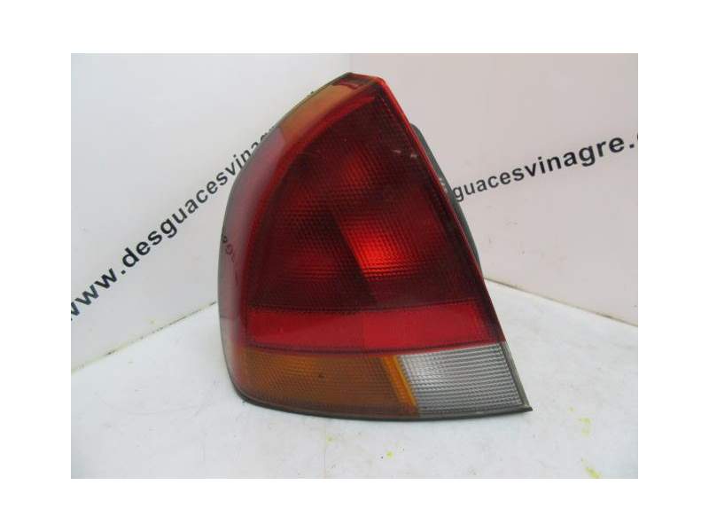 Recambio de piloto trasero izquierdo para mitsubishi carisma (da_) 1.8 msx - 16v (da2a) referencia OEM IAM MR179505  