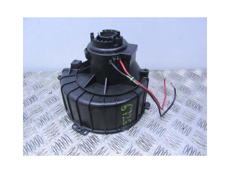 Recambio de motor calefaccion : opel astra : 1.7 dti (100,61cv) [2009] para opel astra 1.7 dti referencia OEM IAM 52421335  