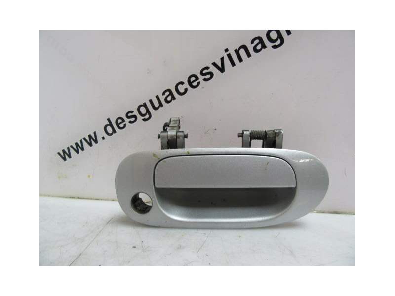 Recambio de manilla delantera derecha para mitsubishi carisma (da_) 1.8 msx - 16v (da2a) referencia OEM IAM   