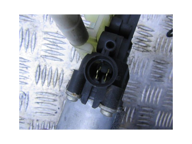 Recambio de elevalunas elec. del. dch. : renault megane : 1.5 d (106,05cv) [2008] para renault megane 1.5 d referencia OEM IAM E