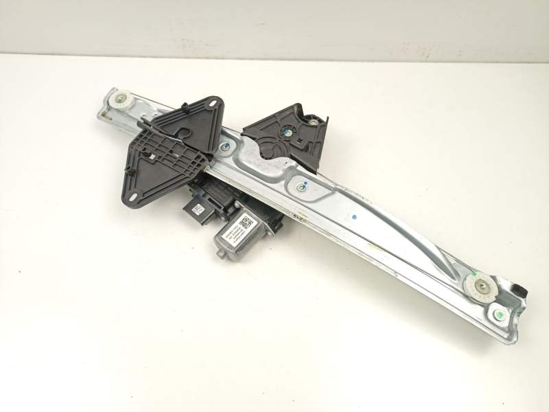 Recambio de elevalunas delantero izquierdo para dacia sandero iii 1.0 tce 100 eco-g referencia OEM IAM 807217905R  