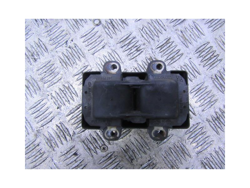 Recambio de bobina : renault clio : 1.4 g (74,78cv) [2000] para renault clio 1.4 g referencia OEM IAM 7700873701  