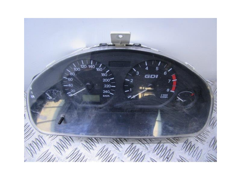 Recambio de cuadro instrumentos : mitsubishi carisma : 1.8 g [2000] para mitsubishi carisma 1.8 g referencia OEM IAM 43-1614-A  