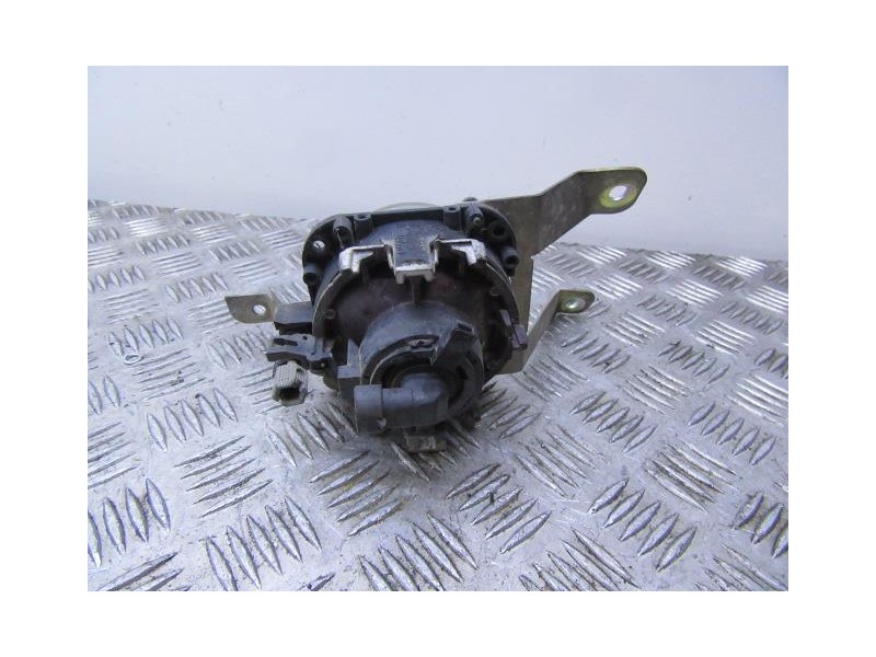 Recambio de antiniebla izq. : mitsubishi carisma : 1.8 g [2000] para mitsubishi carisma 1.8 g referencia OEM IAM   
