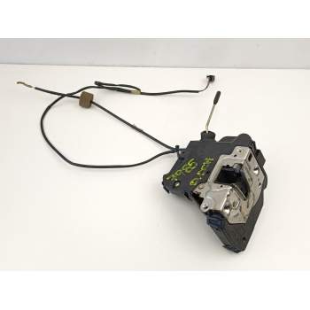 CERRADURA PUERTA DELANTERA DERECHA A2037200435 