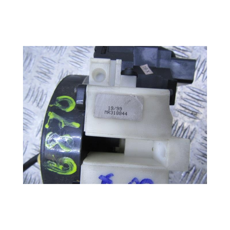 Recambio de mando luces y limpias : mitsubishi carisma : 1.8 g [2000] para mitsubishi carisma 1.8 g referencia OEM IAM MR318844 