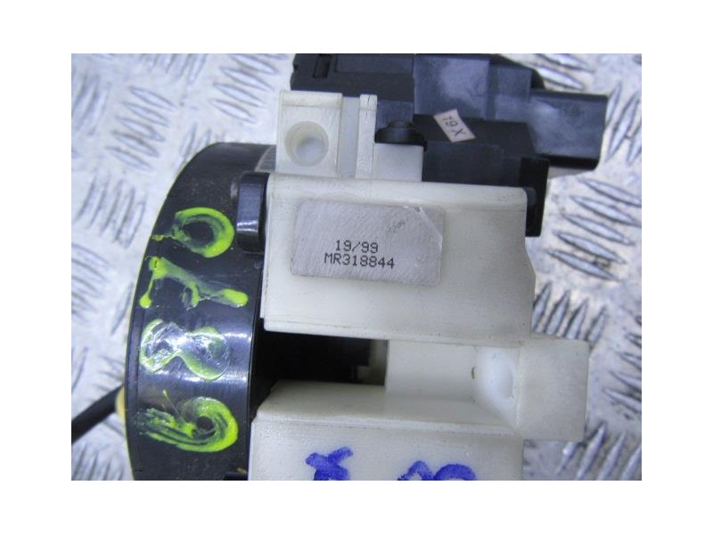 Recambio de mando luces y limpias : mitsubishi carisma : 1.8 g [2000] para mitsubishi carisma 1.8 g referencia OEM IAM MR318844 