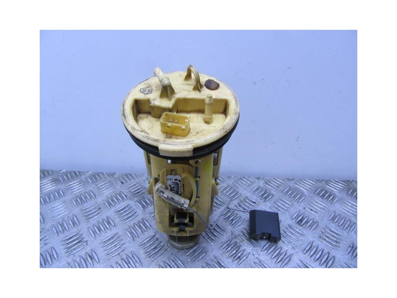 Recambio de bomba gasolina / aforadores : bmw 320 : 2.0 td (149,56cv) [2003] para bmw  320 2.0 td referencia OEM IAM 2282147002 