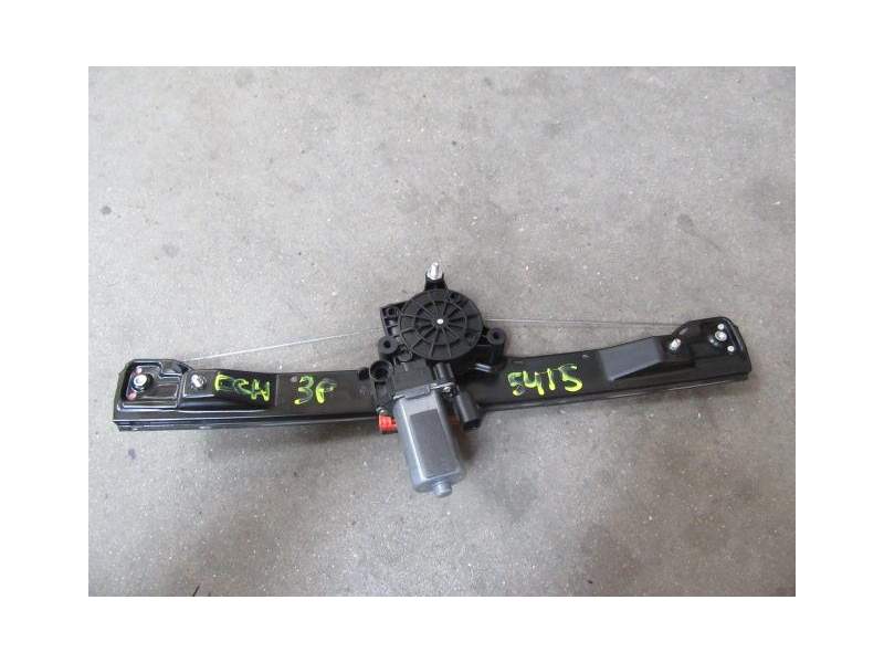 Recambio de elevalunas delantero derecho para fiat punto 1.3 td referencia OEM IAM 51895384  
