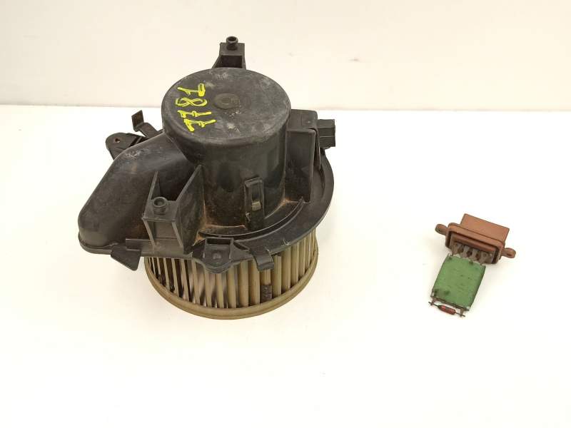 Recambio de motor calefaccion para fiat doblo (119) 1.3 16v jtd cat referencia OEM IAM 46723714  