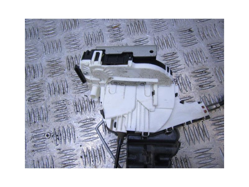 Recambio de cerradura pta. tras. izq. : fiat freemont : 2.0 jtd (104,69cv) [2016] para fiat freemont 2.0 jtd referencia OEM IAM 