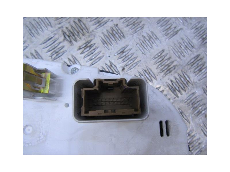 Recambio de cuadro instrumentos : fiat freemont : 2.0 jtd (104,69cv) [2016] para fiat freemont 2.0 jtd referencia OEM IAM 682490