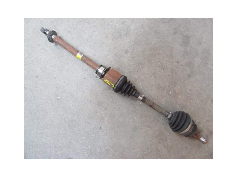 Recambio de transmision delantera derecha para fiat punto 1.3 td referencia OEM IAM 46308522  