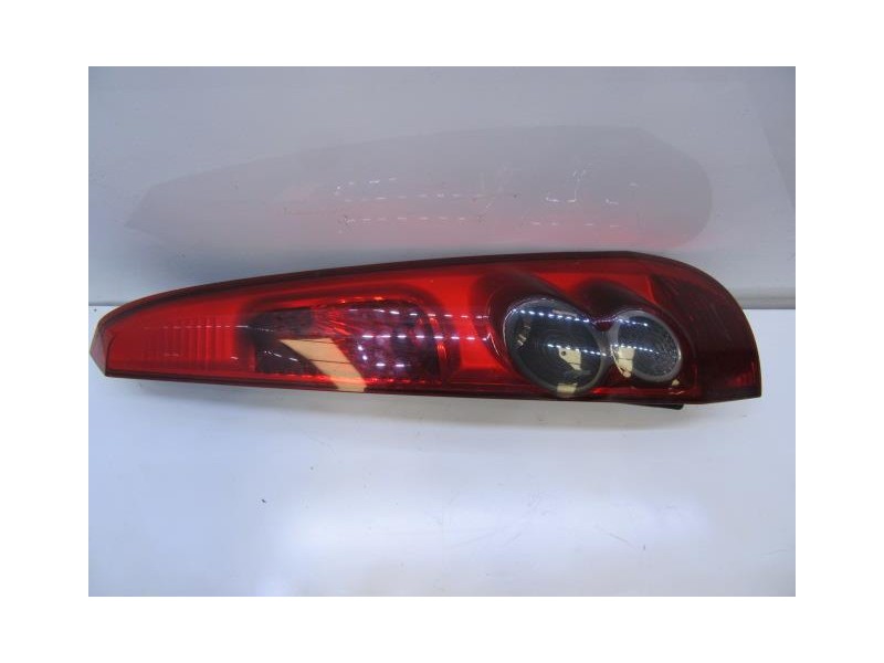 Recambio de piloto trasero dch. : ford fiesta : 1.4 tdci (67,98cv) [2005] para ford fiesta 1.4 tdci referencia OEM IAM   