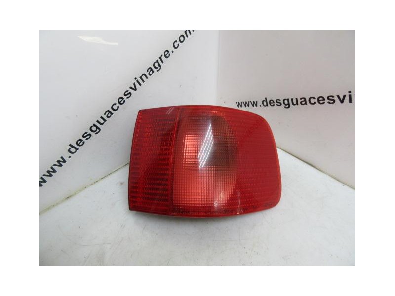 Recambio de piloto trasero dch. : audi a6 : 2.5 tdi (140,04cv) [1997] para audi a6 2.5 tdi referencia OEM IAM   