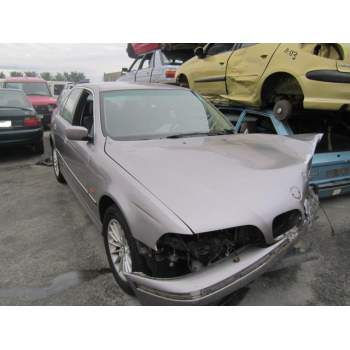 BMW 5 (E39)